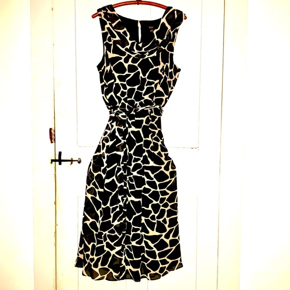 MSK Dress sleeveless - Picture 1 of 5